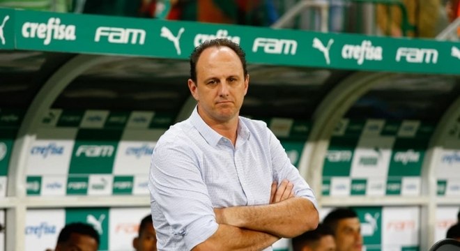 Rogério Ceni está com futuro aberto no Cruzeiro