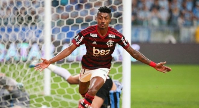 Bruno Henrique permanecerá no Flamengo até 2023