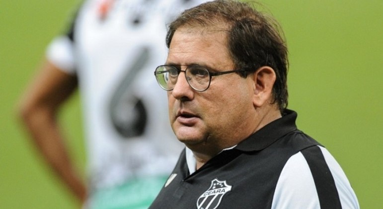 Guto Ferreira não é mais treinador do Ceará