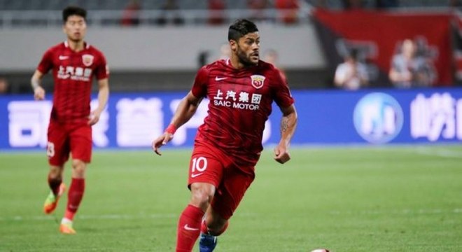 Hulk jogou com portões fechados pelo Shanghai pela Liga dos Campeões da Ásia 
