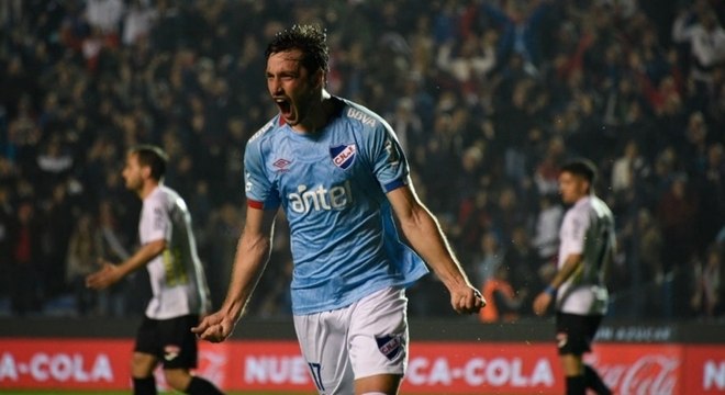 Matías Viña interessava ao Milan, mas jogará no Palmeiras em 2020