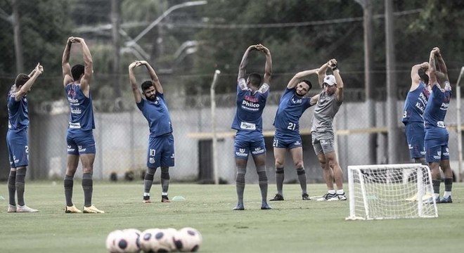 Elenco do Santos só volta a trabalhar no fim de abril