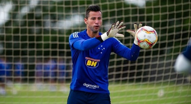 FAbio pede reforços para que Cruzeiro não siga na Série B em 2021