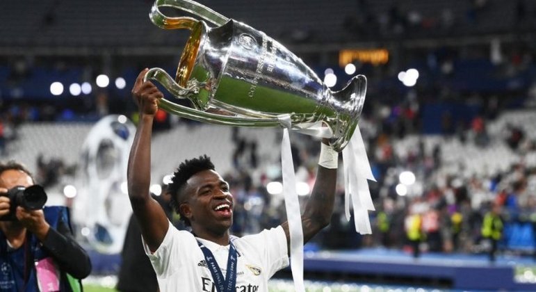 Vinícius Jr, decisivo para o Real Madrid nesta Champions, foi eleito o melhor jogador jovem do torneio
