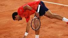 Djokovic supera 1º set insano e dá mais um passo rumo ao sonho em Paris