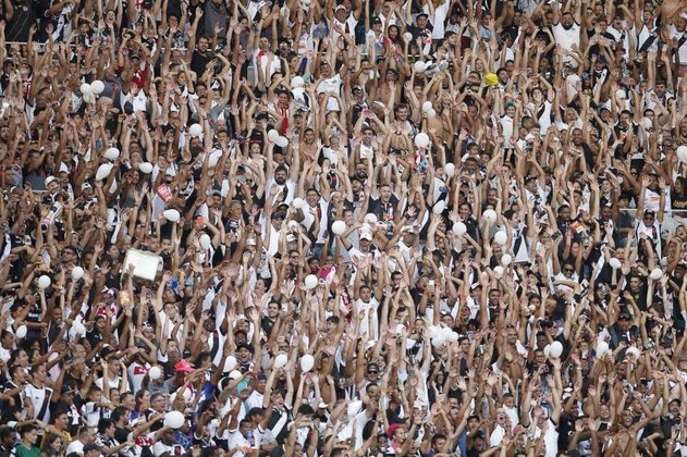 7 – Vasco: em um grande salto após transmitir jogo contra o Madureira, o Cruz-Maltino soma 517 mil inscritos no seu canal do YouTube