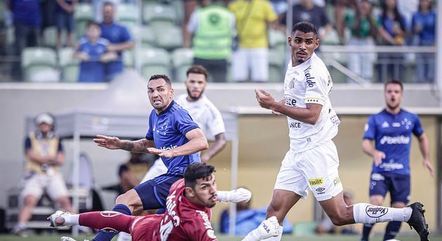 Cruzeiro venceu o Santos por 2 a 1 no primeiro turno