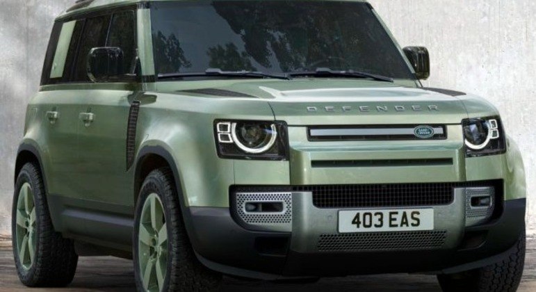 Land Rover Defender 110 75th Limited Edition vem pintado na cor verde Grasmere