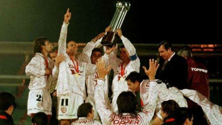 Lanús (Argentina) - campeão da Copa Conmebol em 1996 (1 título)