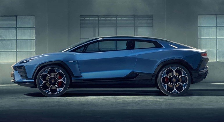 Com perfil mais alto e ao mesmo aerodinâmico, eis o conceito do primeiro SUV da marca Lamborghini