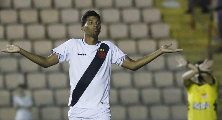 Laranjeira (Meio-campista e atacante) -  Vasco 0 x 2 Portuguesa-RJ - São Januário - Campeonato Carioca - 3 de março de 2021.