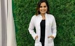 A fisioterapeuta Larissa Araújo, de 25 anos, que foi encontrada morta, enrolada em um lençol, com os braços e os pés amarrados, após ter sido arremessada do porta-malas de um carro que capotou, na cidade de Rio Verde, em Goiás, na última segunda-feira (2), compartilhava, nas redes sociais, a paixão pela sua profissão. A jovem foi homenageada por amigos, que a classificaram como uma pessoa 'iluminada', 'incrível' e que 'ajudava a todos'