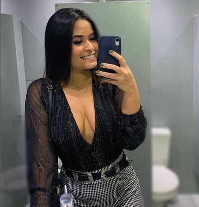 A princípio, o suspeito do crime relatou à polícia que teria sido contratado pelo ex-namorado da jovem apenas para ocultar o cadáver, sem ter tido envolvimento na morte de Larissa. Com as investigações, essa hipótese foi descartada, e o indivíduo foi apontado como o único suspeito do crime