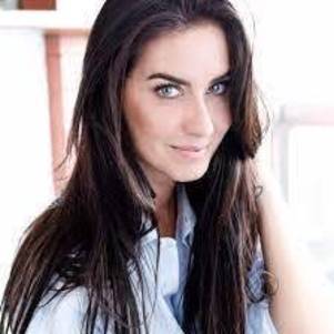Larissa Erthal acerta com a Rede TV!