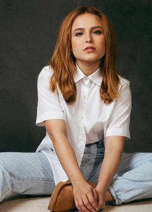 Larissa Manoela  completa seu primeiro trabalho na Globo