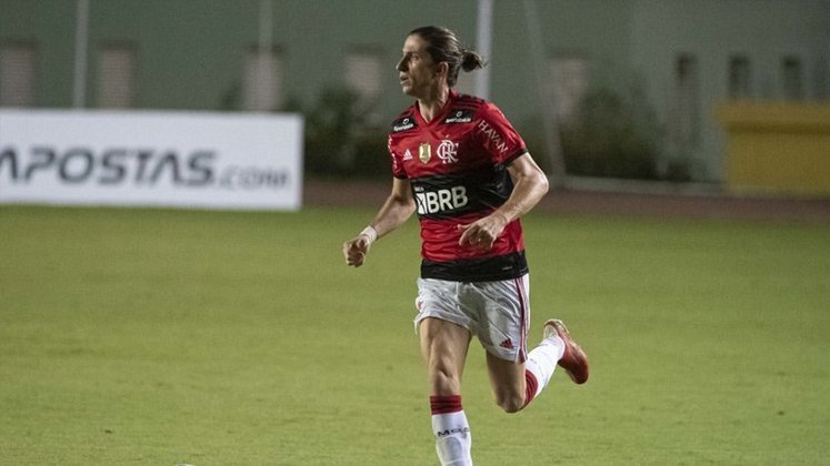 Lateral-esquerdo: Filipe Luís (Flamengo) - Vencendo Piquerez (Palmeiras)