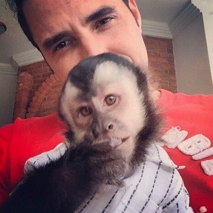 O cantor tratava Twelves como um filho.&nbsp;Os dois n&atilde;o se desgrudavam por nada, nem mesmo na hora de dormir