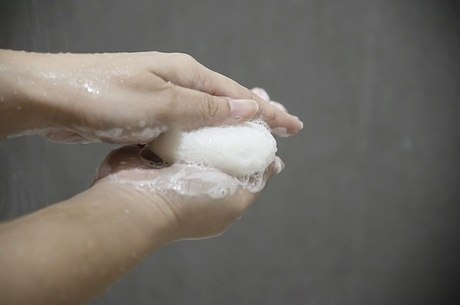Lavagem precisa durar ao menos 20 segundos