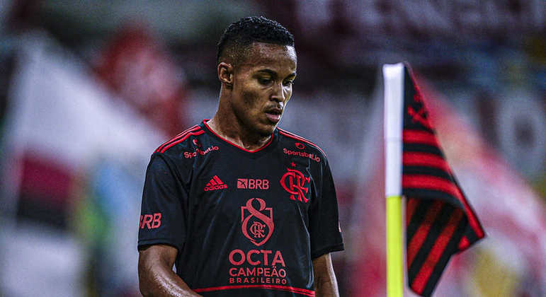 Lázaro - 3,5 milhões de euros (pouco mais de R$ 21 milhões na cotação atual).