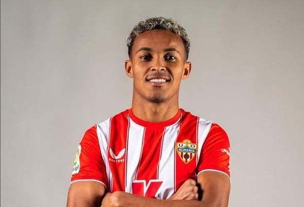 Lázaro - meio-campista - Almería - 20 anos - O jogador ganhou destaque no Flamengo, onde foi revelado. Na Espanha, mesmo com pouco tempo, já balançou as redes por lá.