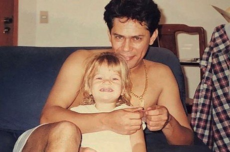 Leandro com a filha pouco tempo antes de morrer