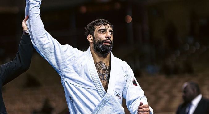 O campeão mundial de jiu-jítsu Leandro Pereira do Nascimento Lo, de 33 anos