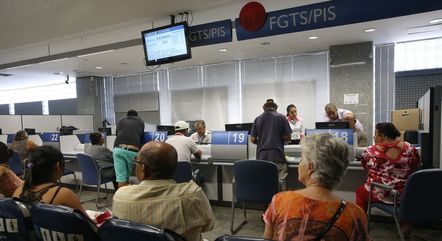Lei garante reserva de assento no transporte público