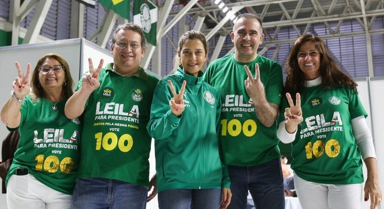 Leila comemora a eleição. No mesmo dia, vexame em Fortaleza. Palmeiras com problemas