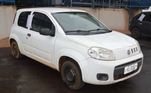 Tambémna linha dos populares e pintado na cor branca, o Fiat Uno Vivace 2014 recebeofertas a partir de R$ 7.300