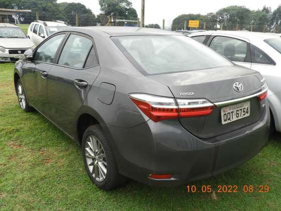 Já para colocar as mãos nas chaves de um Toyota Corolla GLI
Upper, fabricado em 2019, o valor mínimo exigido é de R$ 19.100