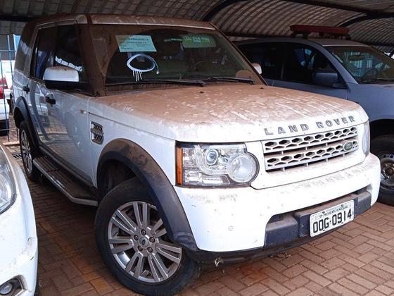 Para os que gostam de SUV, o lote 204 do edital é um prato
cheio. Em aparente boa condição, a Land Rover Discovery 2013 pode ser levada
para a casa do motorista que oferecer um lance a partir de R$ 47.230