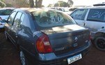 Ele é de 2002 e tem preço mínimo de R$ 3.000