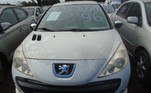 Um Peugeot 207HB branco está no lote 96