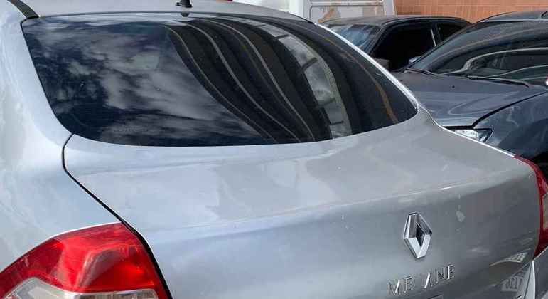 Ele é de 2010 e tem preço inicial de R$ 3.000