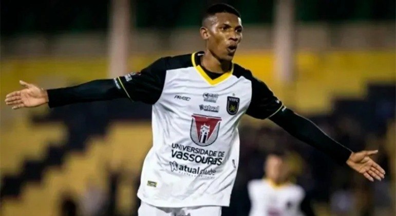 Lelê é um dos destaques do Volta Redonda e deixou sua marca contra o Fluminense
