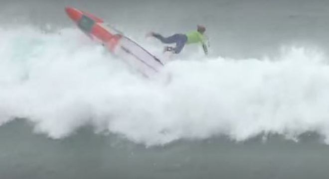 Lena Guimarães caiu durante a prática do Stand Up Paddle