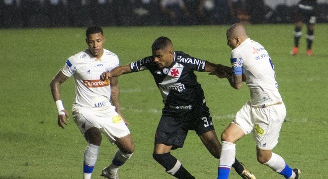 Botafogo empata com Fortaleza e deixa a liderança do Brasileirão com o  Palmeiras - Esportes - R7 Futebol