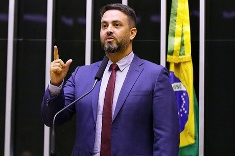 Deputado pede ao TSE que eleições municipais sejam em dezembro 