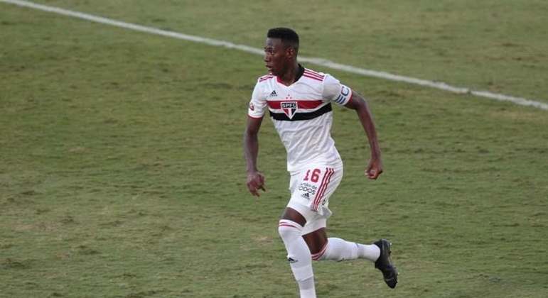 Léo - o zagueiro de 25 anos tem valor de mercado estimado em 2,3 milhões de euros (cerca de R$ 14,1 milhões). Tem contrato com o Tricolor até o final de 2024.