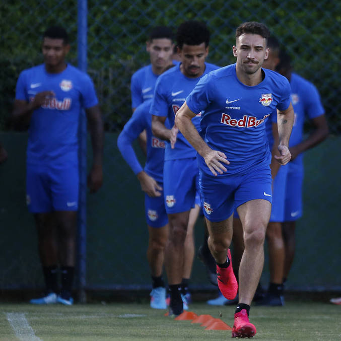 Árbitro, capitão e escalação: os detalhes da estreia do Brasil na Copa