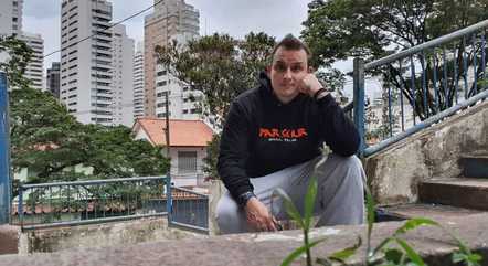 Leonard Ribeiro Jacinto, professor de parkour e body piercer