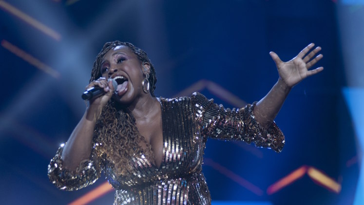 Na grande final da temporada, Letícia investiu novamente em um dos sucessos da diva e soltou a voz com River Deep – Mountain High, que foi a música que foi uma de suas primeiras músicas que estourou na década de 1960 e chegou a ficar em terceiro lugar nos hits mais tocados do Reino Unido 