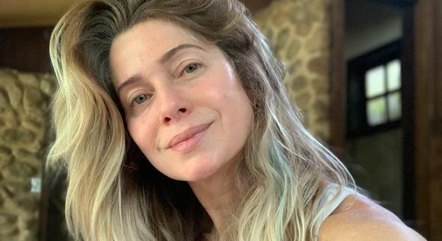 Atriz recebeu elogios após surgir sem maquiagem 