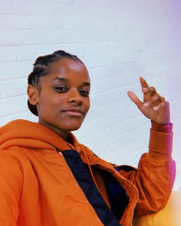 Letitia&nbsp;já ganhou diversos prêmios pelos papéis que interpretou, como o Bafta Awards, em 2019, na categoria Astro em Ascensão. Na ocasião, a atriz fez um discurso emocionante ao receber a estatueta 'Alguns anos atrás,&nbsp;eu passei por uma depressão&nbsp;profunda e as únicas coisas que me fizeram sair daquele estado foram Deus, minha fé, minha família e um e-mail do Bafta falando que queriam que eu fosse parte da premiação. Foi quando resolvi tentar a carreira de atuação novamente. Esse prêmio não aconteceu em um piscar de olhos, foi um trabalho inteiro; eu ainda estou trabalhando para melhorar. Eu só queria agradecer à Deus, minha família, minha equipe. Quero agradecer também a todos que me disseram sim e que me deram uma chance'