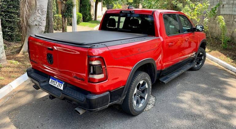 Modelo tem câmbio automático de oito marchas