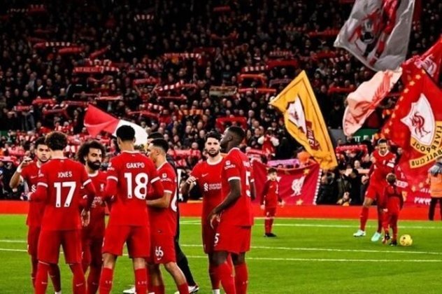 Levantamento da renomada agência de marketing esportivo PR Marketing mostra as equipes que mais vendem camisas no futebol europeu. Foto: Instagram/Liverpool