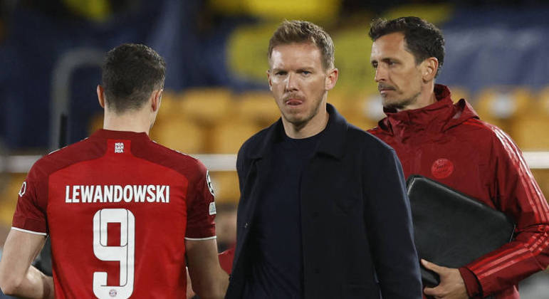 Lewandowski e o técnico Julian Nagelsmann foram ameaçados de morte após queda na Champions