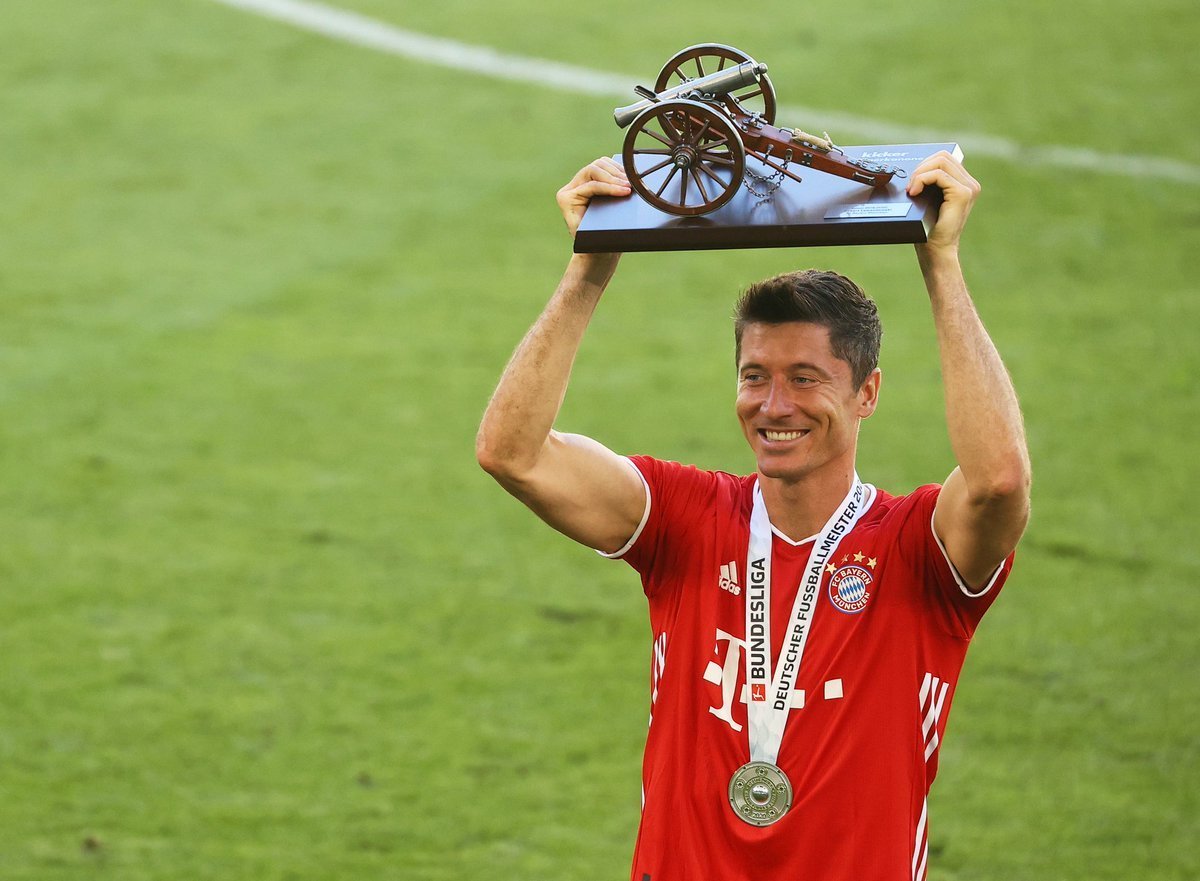 Lewandowski artilheiro nos torneios que deu ao Bayern a Tríplice Coroa. Vai ganhar