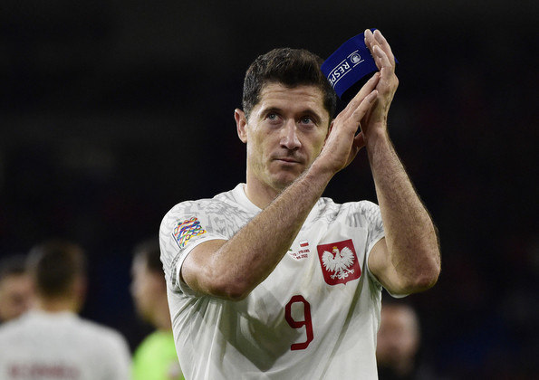 Polônia (Grupo C)Robert Lewandowski é capitão da seleção polonesa e foi premiado com o Troféu Gerd Muller, que o reconheceu como maior artilheiro da temporada de 2021/22