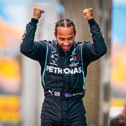 1º Lewis Hamilton (Inglaterra) - Mercedes - £ 40 mi (quase R$ 300 mi)